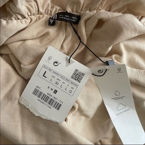 Zara jumpsuit - Picture 3 of 3